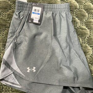 Womens NWT Under Armour Shorts XL